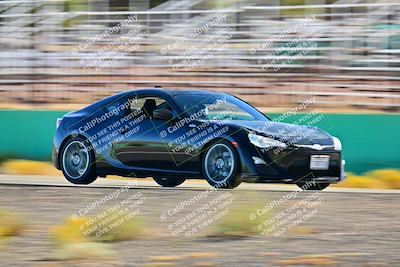 media/Oct-18-2025-Extreme Speed (Sat) [[d6d7e1fef1]]/Group 5/Session 3 (Turn 1)/